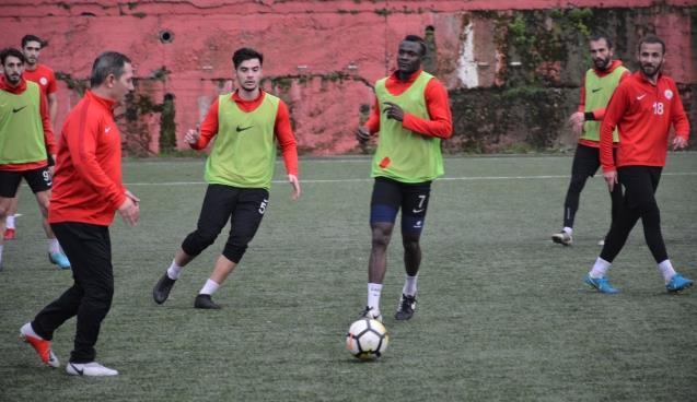 Başkan Uysal sahaya indi…