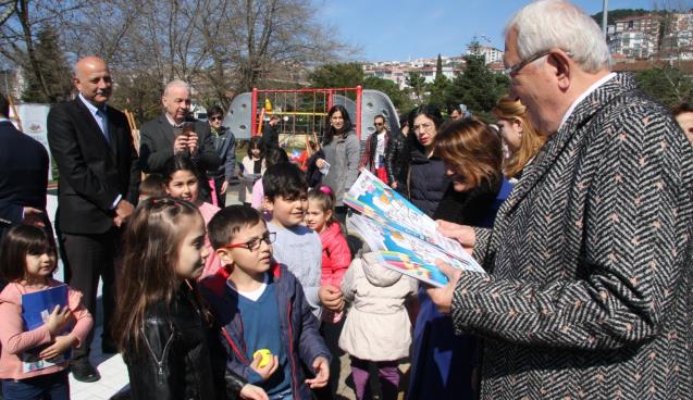 ‘Posbıyık Başkan Karadeniz Ereğli’yi çocuklara anlatıyor’ 