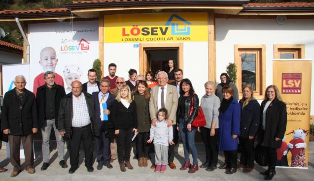 Gönüllü üyesi oldu..