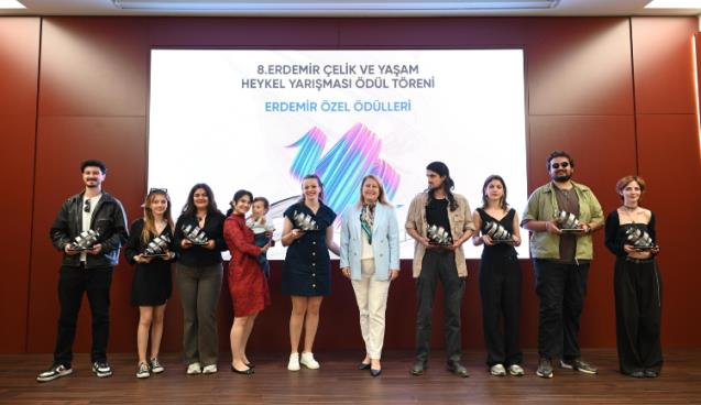 Ödüller sahiplerini buldu