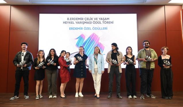 Ödüller sahiplerini buldu