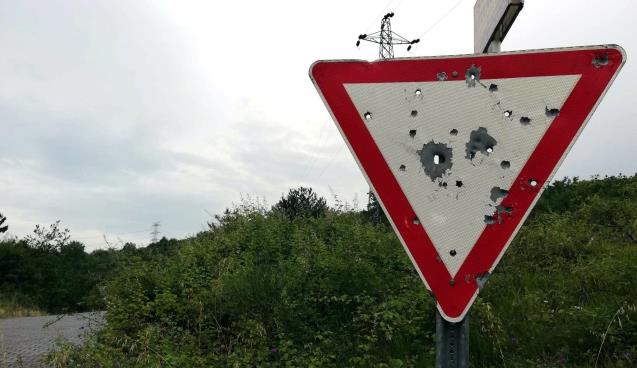 Trafik Levhaları Hedef Tahtası oldu…