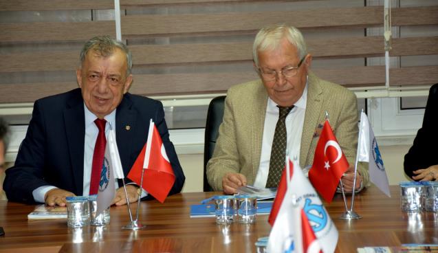 İrfan Erdem'den Belediye Başkanı Halil Posbıyık'a tam destek