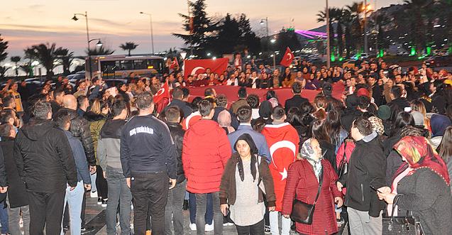 Ereğlililer MEHMETÇİK için yürüdü...