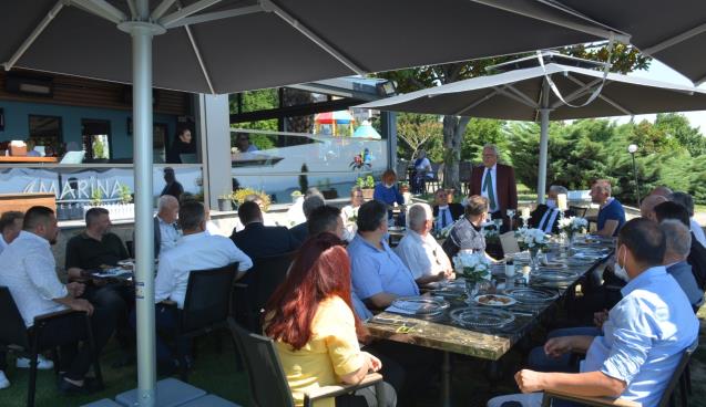 MECLİS ÜYELERİ, POSBIYIK’IN DOĞUM GÜNÜNÜ KUTLADI