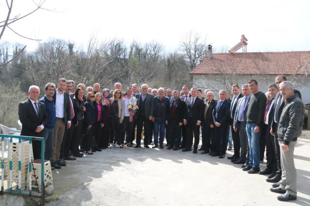 Yaralı askerlere moral ziyareti..