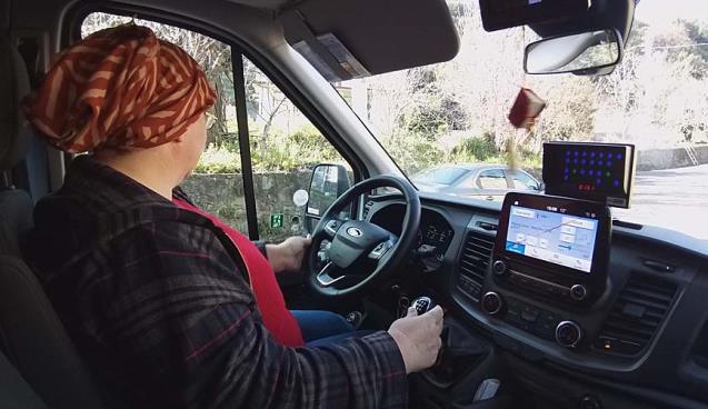 Öğrencilerin 'GÜLER' ablası...