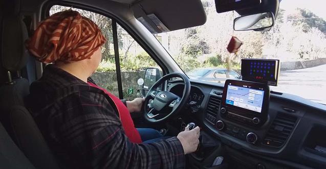 Öğrencilerin 'GÜLER' ablası...