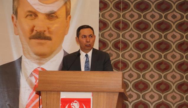 Aşı olunması gerektiğini söyledi 