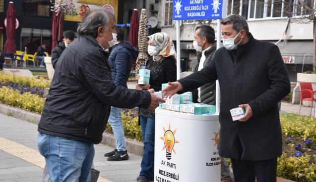 BOZKURT VE PARTİLİLER, HALKIN KANDİLİNİ KUTLADI