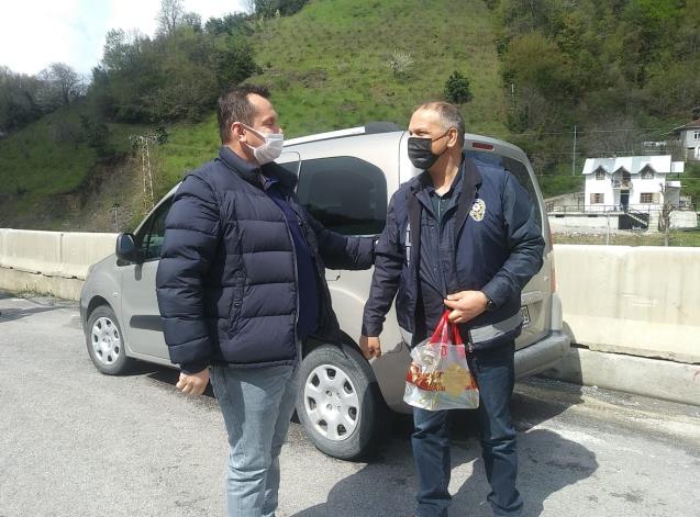 Fatih Keleş den Polislere Tatlı  Ziyareti 