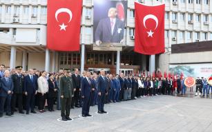 Cumhuriyetin ilk vilayeti Ata'sını andı