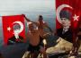 Saygı dalışı yapıp denizden Atatürk posteri çıkarttılar