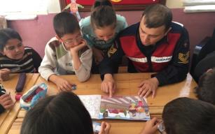 Trafik haftasında miniklere eğitim...