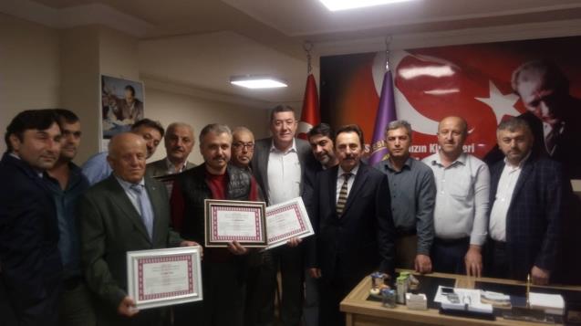 Alaplı'da Esnafa Teşekkür Belgesi