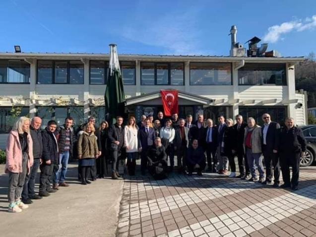 AK Parti teşkilatı 10 Ocak’ta gazetecilerle buluştu