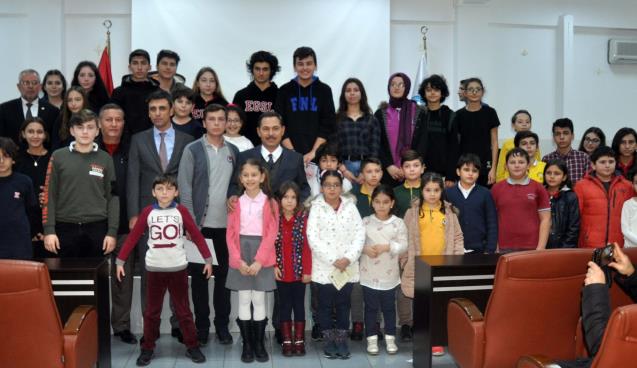 Çocuklar Meclisi Seçti