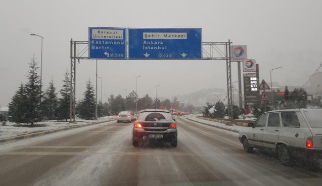 Karabük’te kar yağışı yeniden başladı
