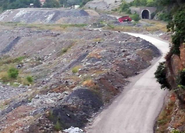 Sahile hafriyat döken kamyona ceza 