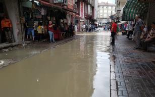 Devrek'te şiddetli yağış su baskınlarına neden oldu 