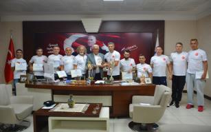 “Paravolley takımımızı yürekten kutluyorum…”