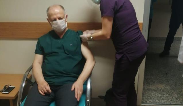 Kaymakam Aşı  Oldu