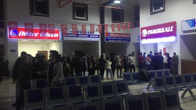Otogarda kuyruk oluştu…