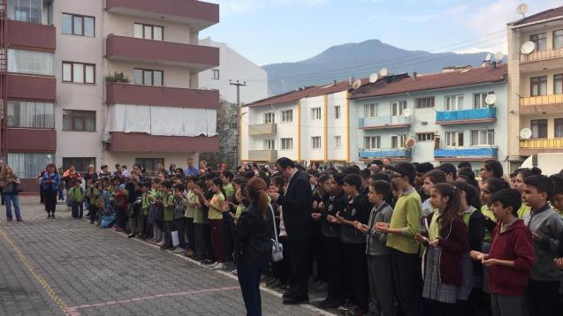 Mehmetçikler için okullardan dualar yükseldi