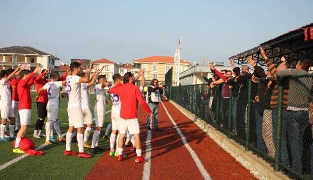 Belediye spor taraftarı ile güzel...