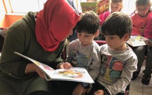 Bu kez anne ve babalar okudu…