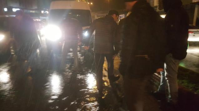 Silahını çekti... 3 el ateş etti...