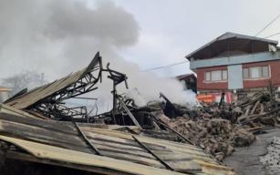 Yanan bina yıkılacak!..