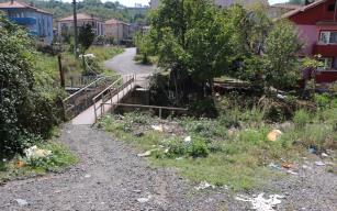 5 METREDEN DERE YATAĞINA UÇTU!..