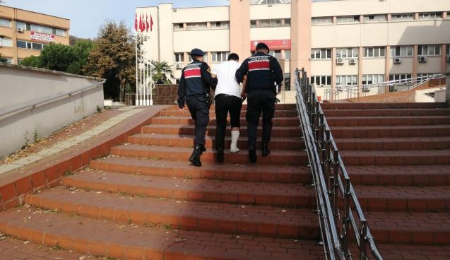 Kastamonu'daki cezaevinden kaçtı jandarma kıskıvrak yakaladı