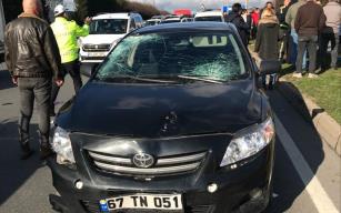 Zonguldak’ın Ereğli ilçesinde yolun karşısına geçmek