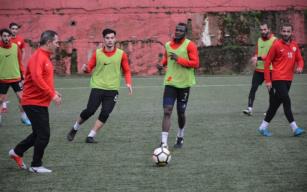 Başkan Uysal sahaya indi…