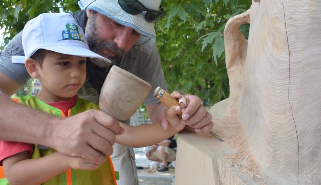 ÇOCUKLAR UYGULAMALI HEYKEL SEMPOZYUMUNA RENK KATTI