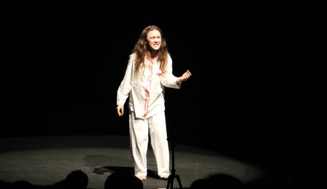  'Ölüm Kadın Meselesi' oyunuyla kadına şiddeti anlattılar