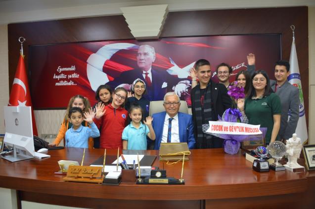 ÇOCUK VE GENÇLİK MECLİSİ, PROTOKOLÜ ZİYARET ETTİ