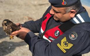 Jandarmadan yaralı Doğan'a şefkat eli