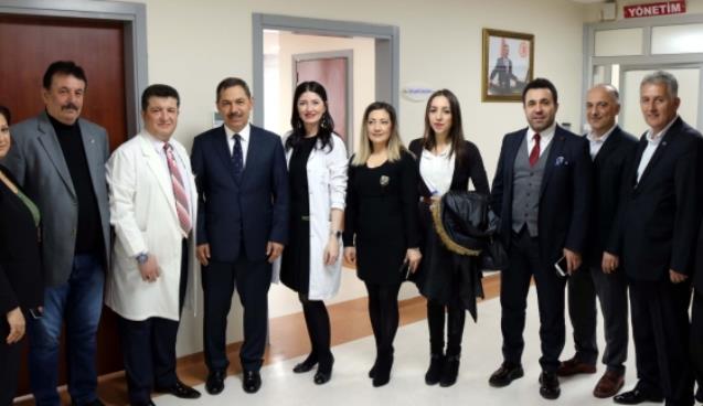 Uysal sağlık çalışanlarını ziyaret etti…