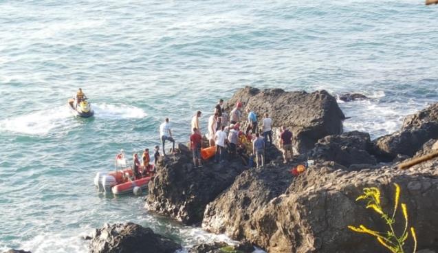 Ekipler seferber oldu... Denizden kurtarıldı...