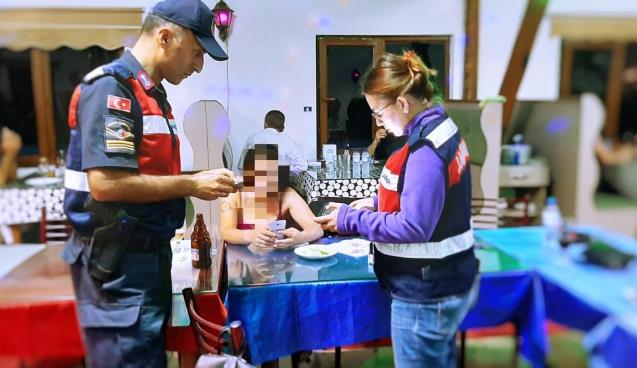 Cinsel istismarcı jandarma denetiminde yakalandı