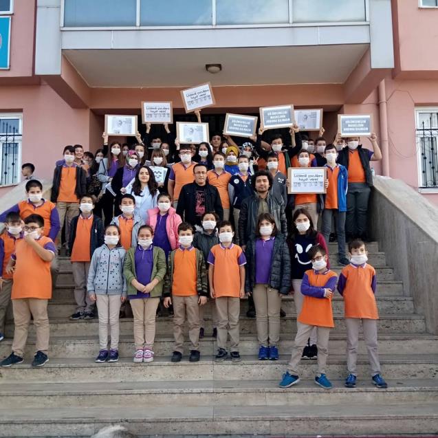 Okul öğrencileri anlamlı etkinliğe imza attı