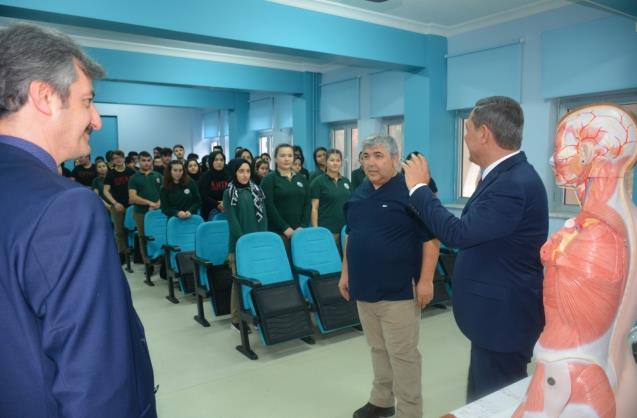 Sağlık meslek lisesi öğrencileri ile buluştu…