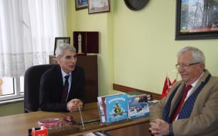 Bayburtlular Derneğini ziyaret etti.