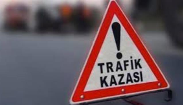 Kavşakta çarpıştılar…