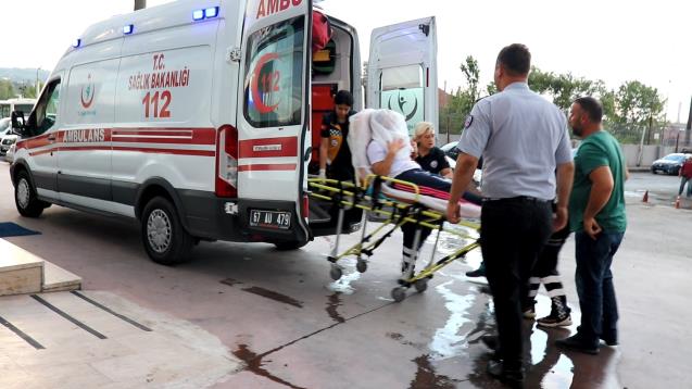 Tartıştığı eşini silahla vurdu