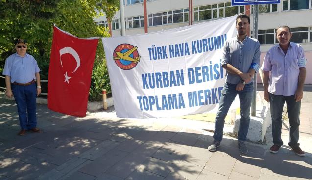 THK Kdz. Ereğli’de 12 bin TL’lik deri topladı 