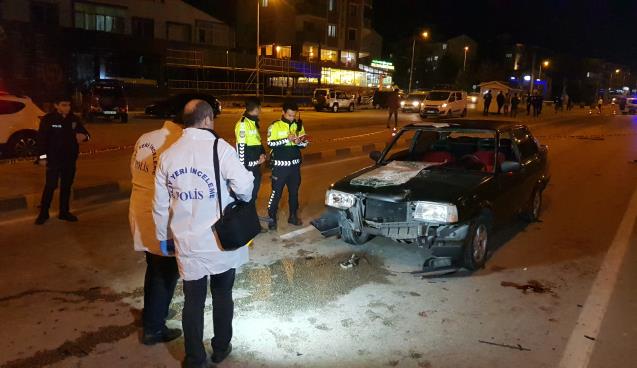  Otomobilin çarptığı üniversite ögrencisi ağır yaralandı